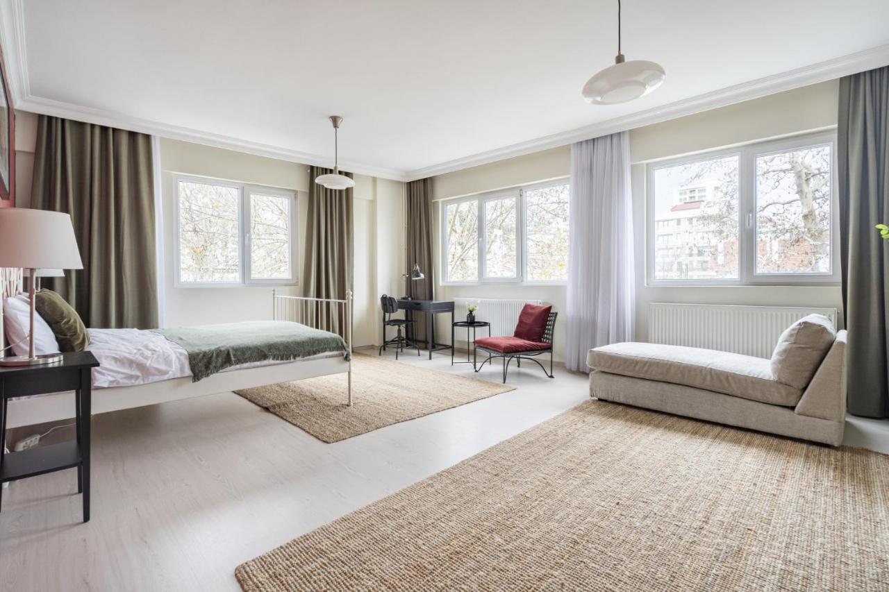 Appartement Modern Flat With Balcony On Bagdat Street *