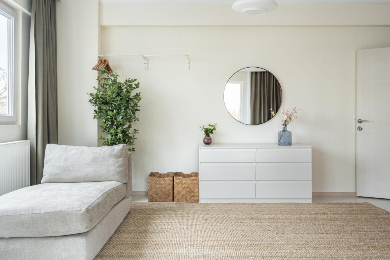 Modern Flat With Balcony On Bagdat Street Appartement *